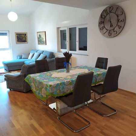 Apartment Jasmina Rijeka Exteriör bild