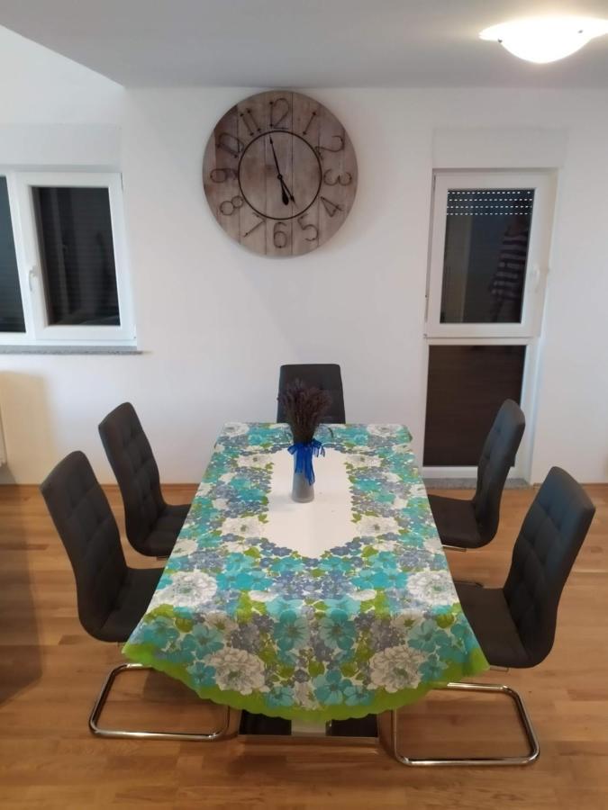 Apartment Jasmina Rijeka Exteriör bild