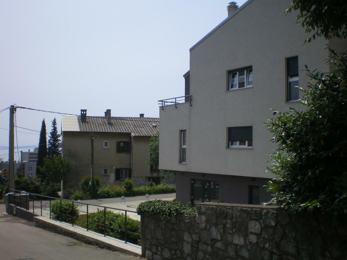 Apartment Jasmina Rijeka Exteriör bild