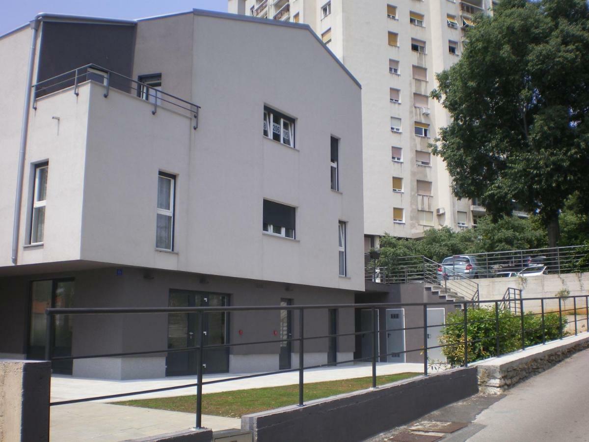 Apartment Jasmina Rijeka Exteriör bild